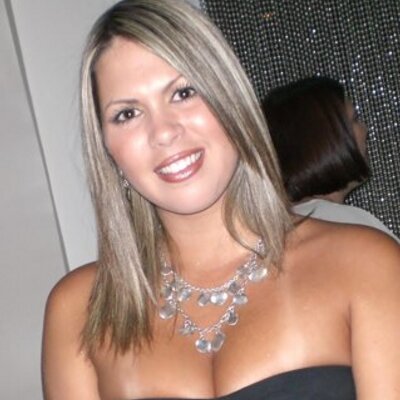 Profile Picture of Eve Hernandez (@dealonista) on Twitter