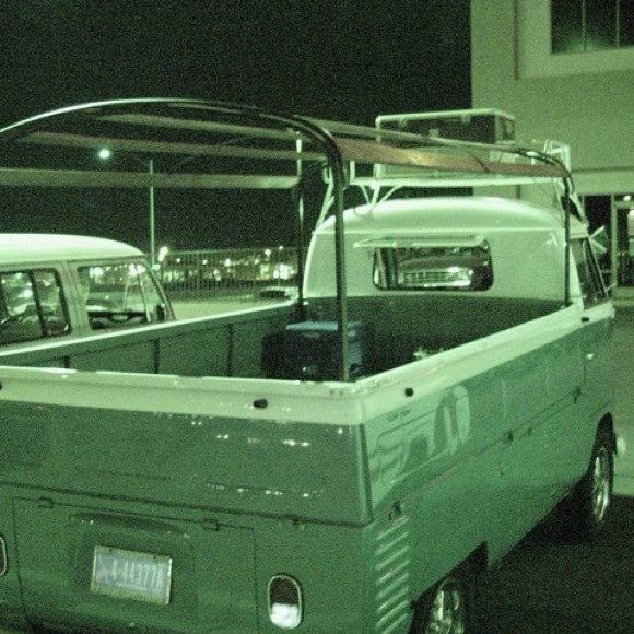 Profile Picture of Jeny Januscheski (@jeny2bz) on Poshmark