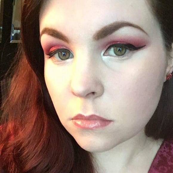 Ambritt Green - Poshmark Profile Picture of Ambritt Green (@rosfan92) on Poshmark