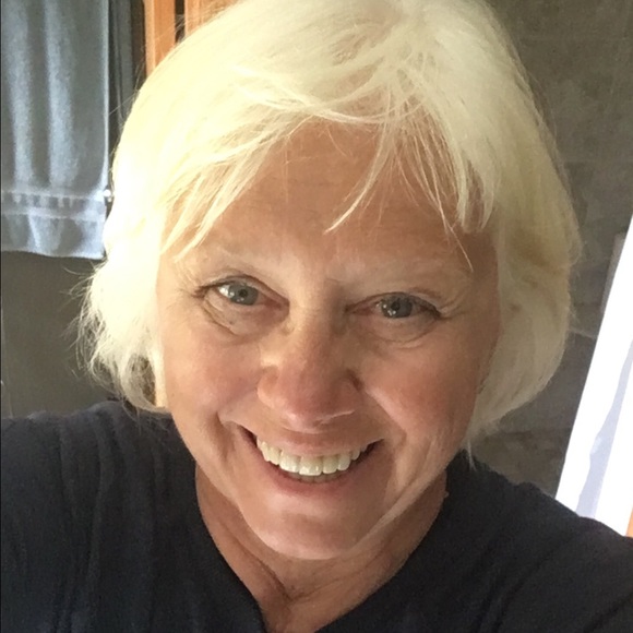 Profile Picture of Nancy Horton (@nlhorton) on Poshmark