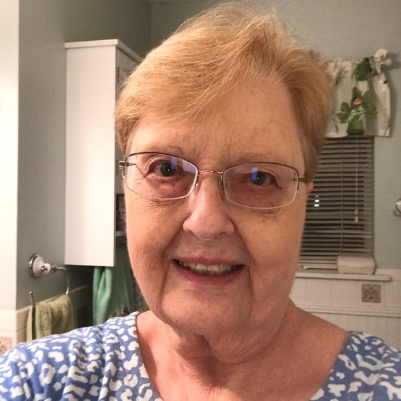 Profile Picture of Barbara j. Glotzbach (@joangbach) on Poshmark