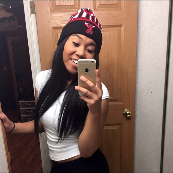 Profile Picture of Erica Yarde (@ericayarde) on Poshmark