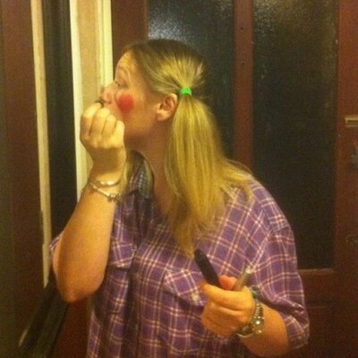 Profile Picture of Alison Hawkes (@hawkesali) on Twitter