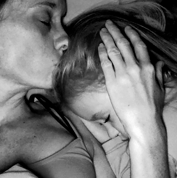 Profile Picture of Cassy Noles (@cfox1983) on Poshmark