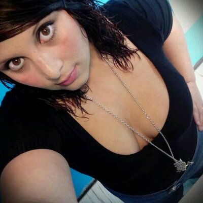 Profile Picture of Guadalupe Luna (@guadalupeluna17) on Twitter