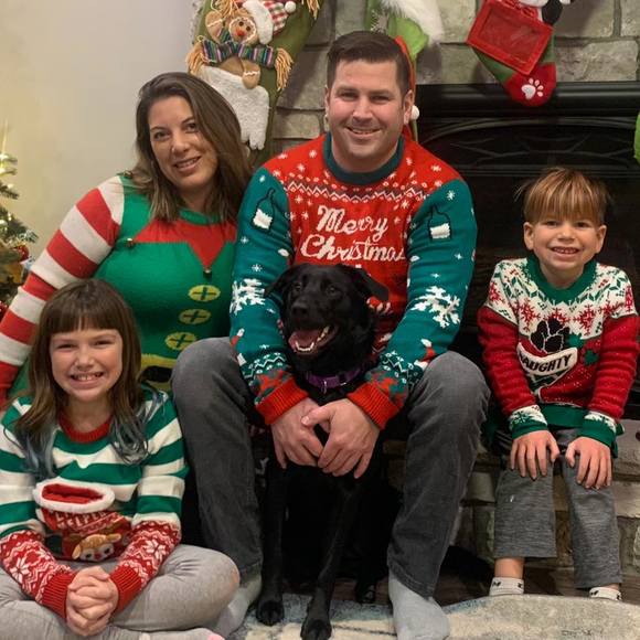 Profile Picture of Hailey Burt (@haileyburt222) on Poshmark