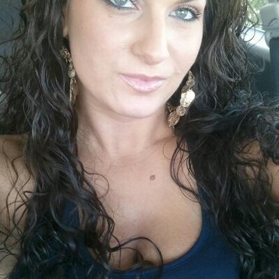 Profile Picture of Kristi Thompson (@onlyluv1man) on Twitter