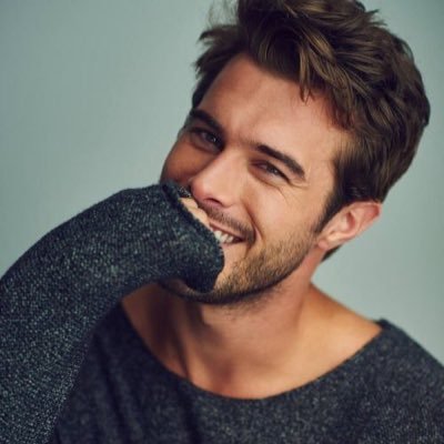 Profile Picture of Aaron M. Bonner (@_aarxnbonner) on Twitter