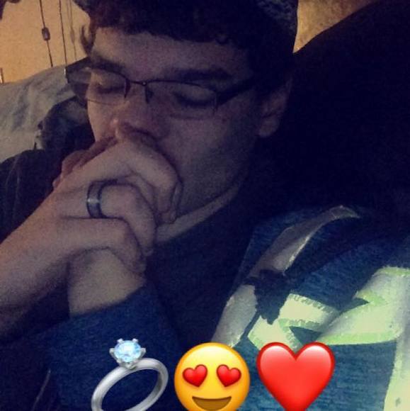 Profile Picture of Emmily Whitesel (@emmily_rose44) on Poshmark