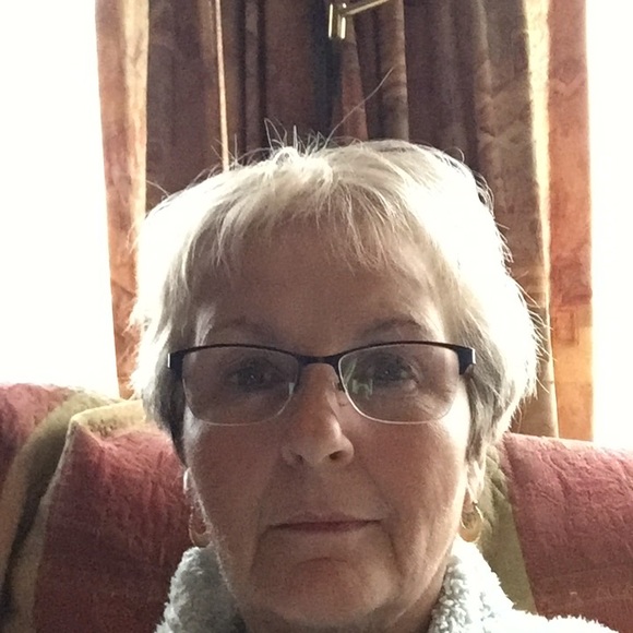 Profile Picture of Georgia Chounard (@gchounard) on Poshmark