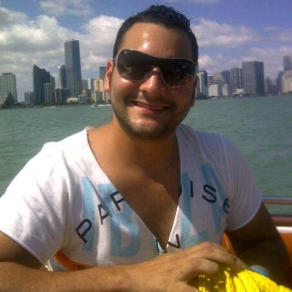 Profile Picture of Mario Jaramillo (@mario_jaramillo) on Poshmark
