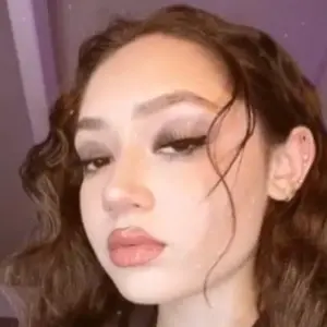 Profile Picture of B (@genzmaster) on Tiktok