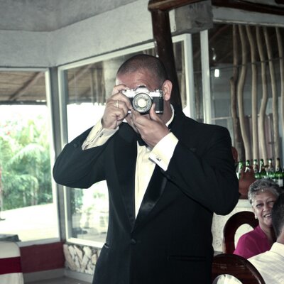 Profile Picture of Karl Lyon (@PhotoLyonSar) on Twitter