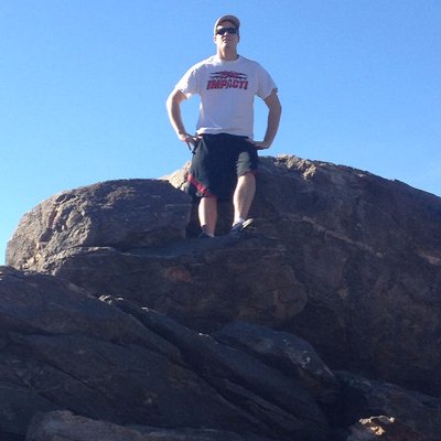 Profile Picture of Colin Conner (@colinlconner) on Twitter