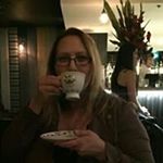 Profile Picture of Lara Arnett (@lalaarnt) on Instagram