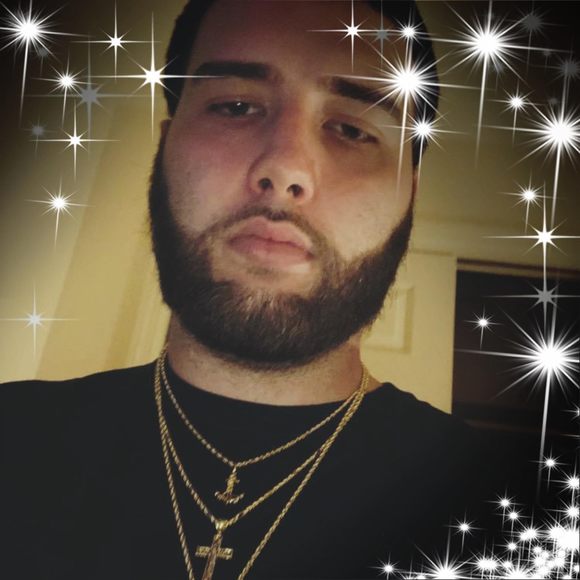 Profile Picture of Ivan Melian (@ivanmelian1995) on Poshmark