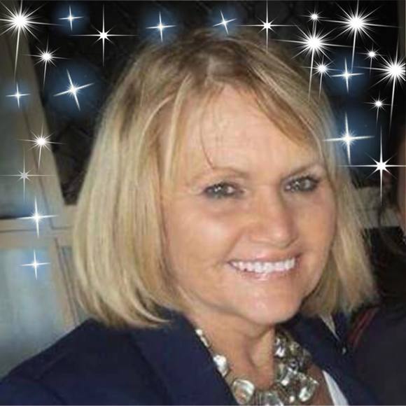 Profile Picture of Pam Hunter (@pjhunter56) on Poshmark