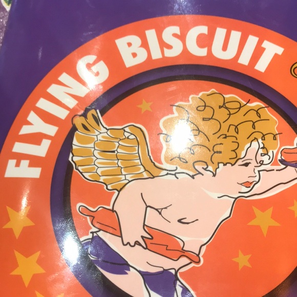 Profile Picture of Dee Chambers (@dee_chambers) on Poshmark