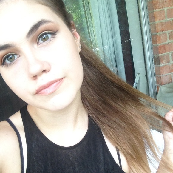 Profile Picture of Jordan Cuskey (@jordancuskey) on Poshmark