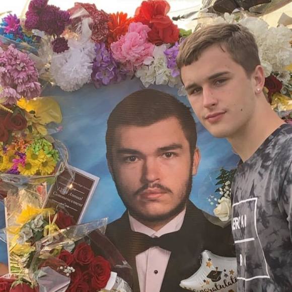 Profile Picture of Quinten Badner (@quintenbadner) on Poshmark