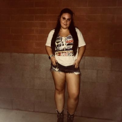 Profile Picture of Carly Small (@CarlySmall20) on Twitter