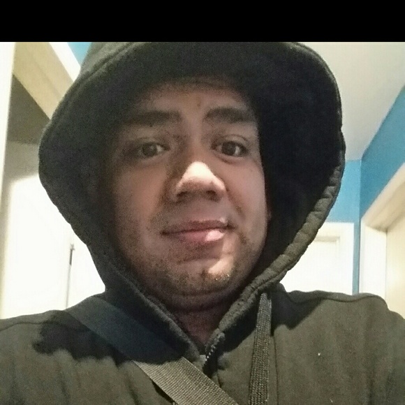 Profile Picture of Nelson Colocho (@co1ocho) on Poshmark