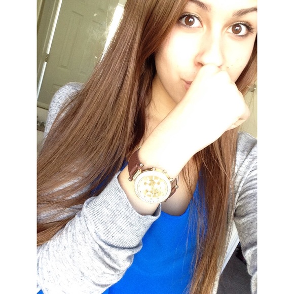 Profile Picture of Carli Ticer (@carlirenee_) on Poshmark