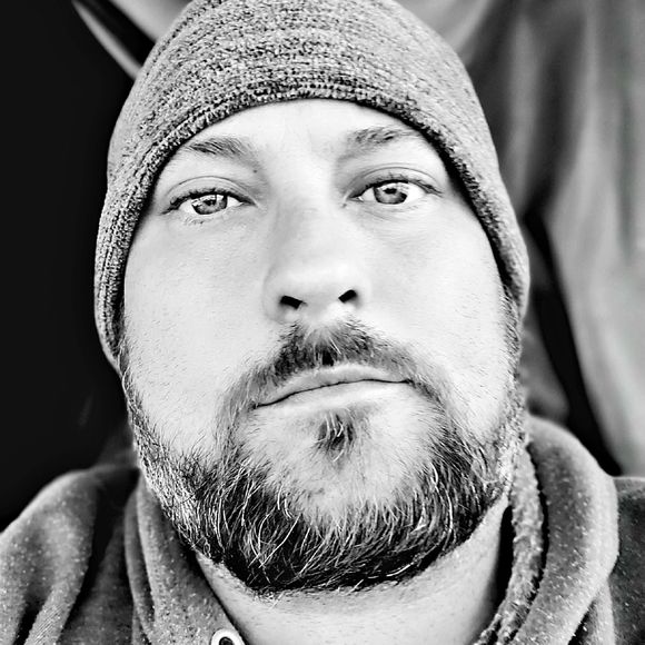 Profile Picture of Kyle Ostendorf (@kyle_ostendorf) on Poshmark