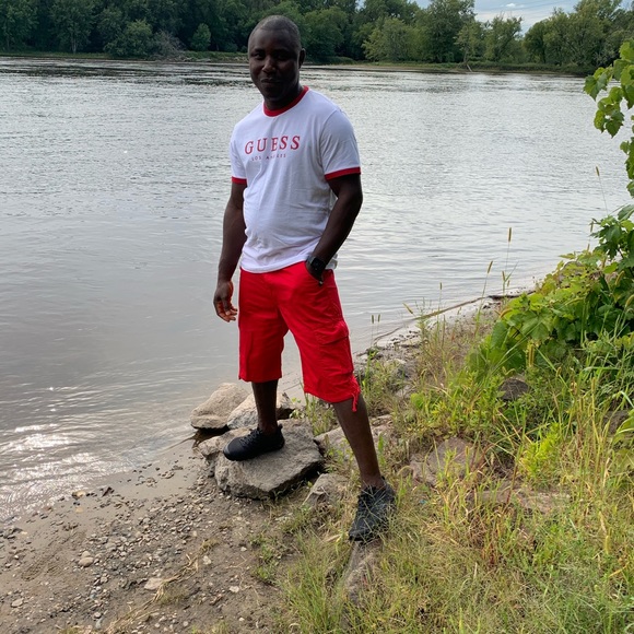 Profile Picture of Cyrenius Blamoh (@blamoh88) on Poshmark