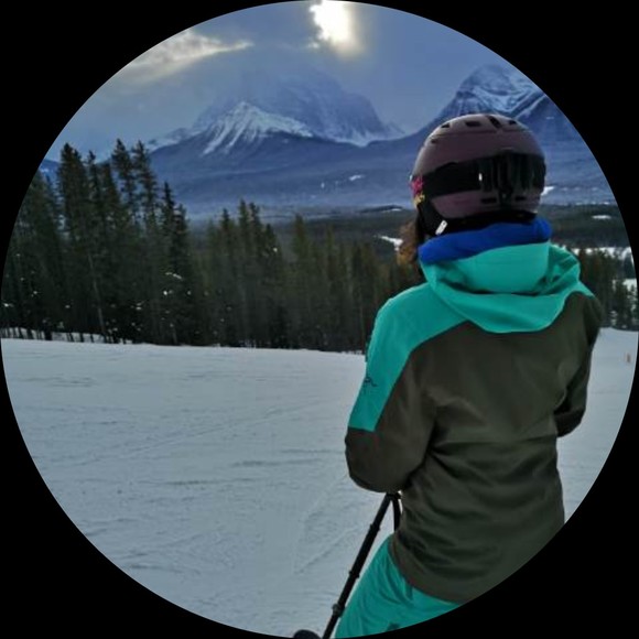 Profile Picture of Jillian Macneil-mah (@jillmacmah) on Poshmark