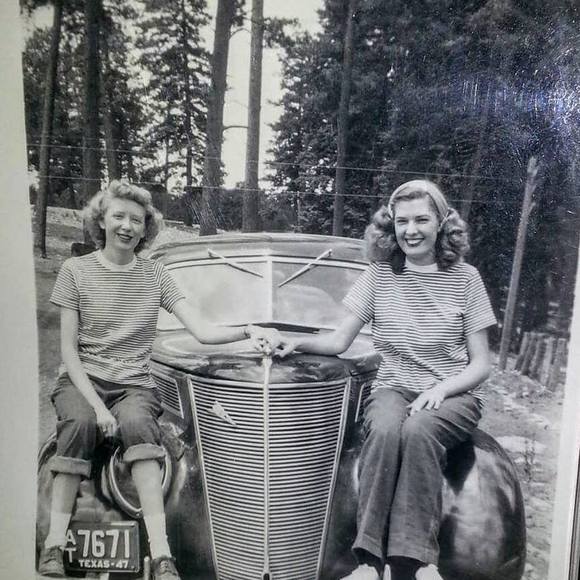 Profile Picture of Kerry Marks (@54kmatt) on Poshmark