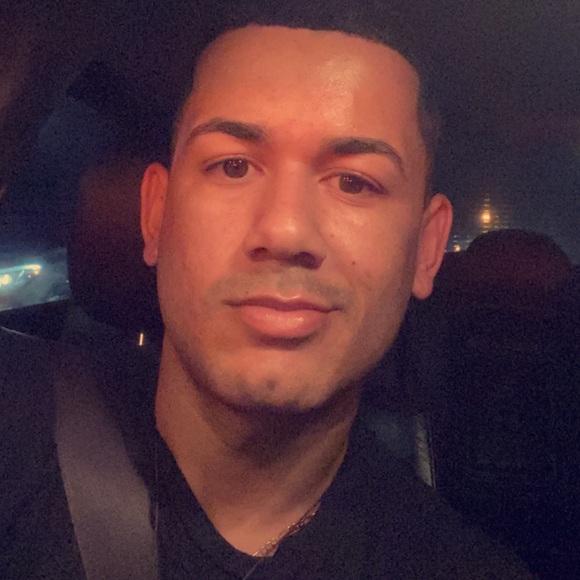 Profile Picture of Nelson Rivera (@nelsonlrivera01) on Poshmark