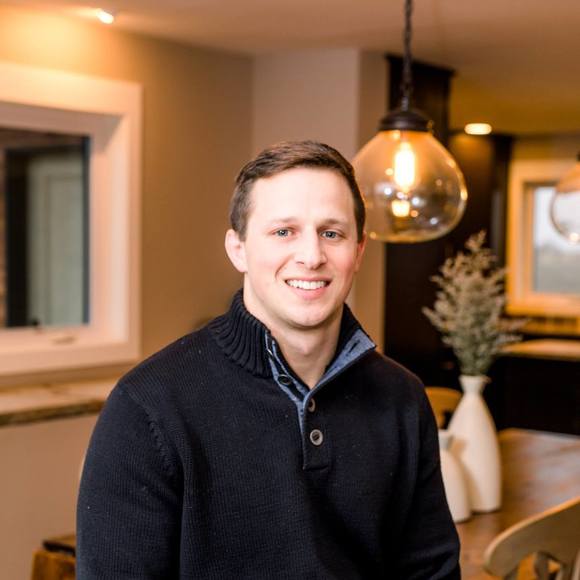 Profile Picture of Guy Kirby (@guykirby) on Poshmark