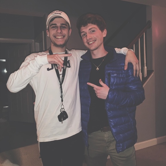 Profile Picture of John Nocito (@johnnocito123) on Poshmark
