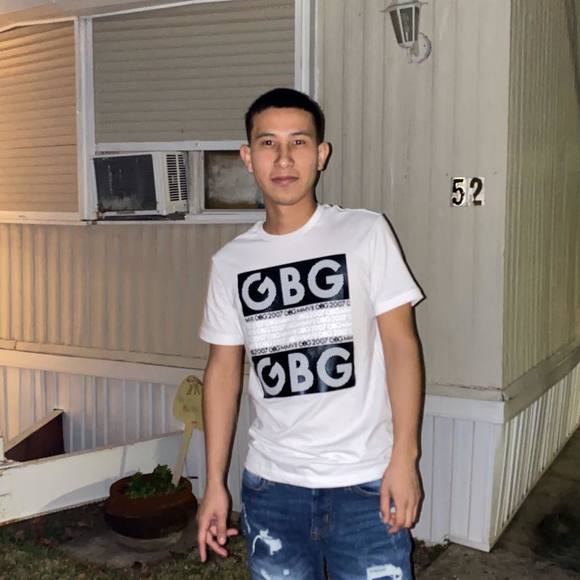 Profile Picture of Chris Huerta (@chrishuerta427) on Poshmark