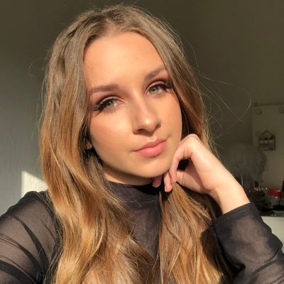 Profile Picture of Liwia 🌹 (@Liwka38) on Twitter