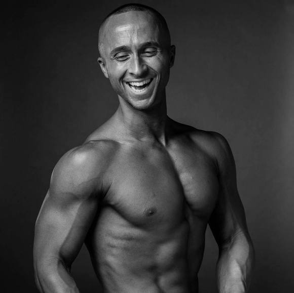 Profile Picture of James Savoca (@jimmysavz) on Poshmark