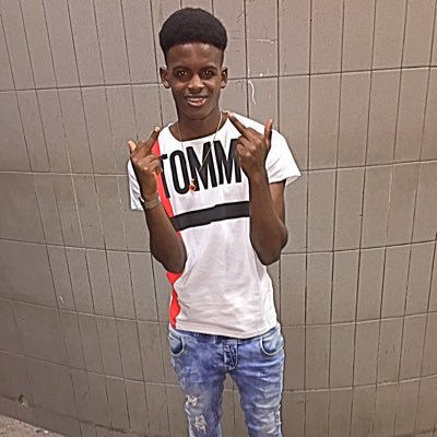 Profile Picture of Brian🥀🍫 (@Rowan_a_Davis) on Twitter