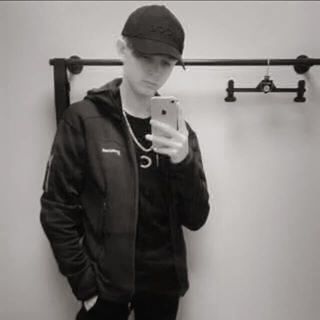 Bailey Hance - Facebook Profile Picture of Bailey Hance (@bailey.hance.5) on Facebook