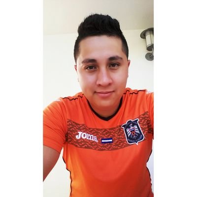Profile Picture of Erick Erazo (@armand_erik) on Twitter