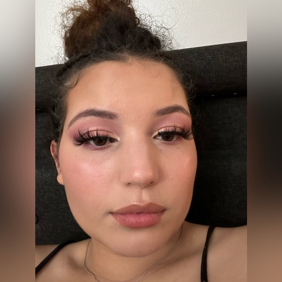 Profile Picture of Emmy Daniela (@emmydaniela86) on Poshmark