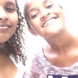 Profile Picture of Lucia Collazo (@lalulimanya100) on Twitter