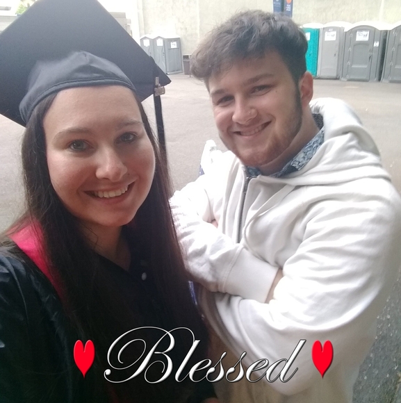 Profile Picture of Hillary Dressor (@hldressor17) on Poshmark