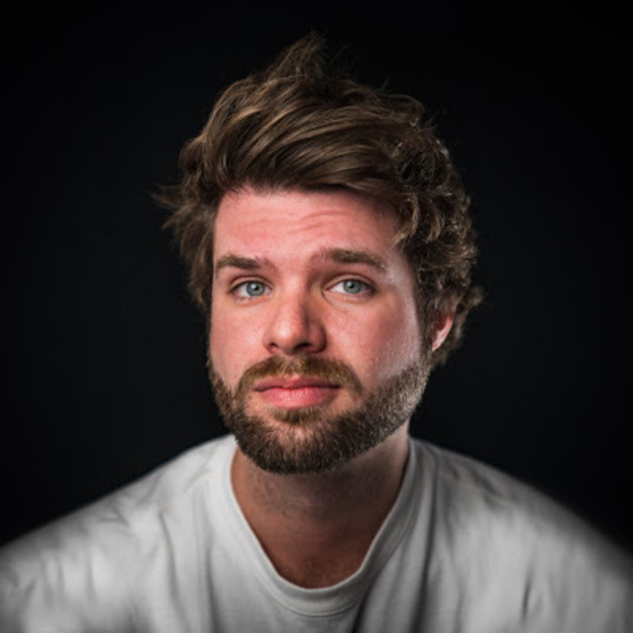 Profile Picture of Jon Henning (@jhenning93) on Poshmark