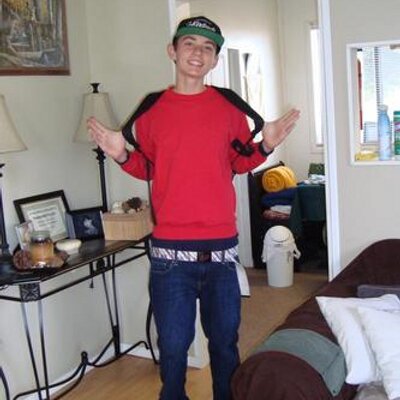 Profile Picture of Stephen Milner (@ImThatKidMajor) on Twitter