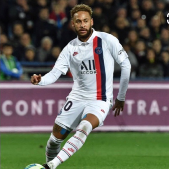 Profile Picture of Jonathan Jallah (@jonathan129) on Poshmark