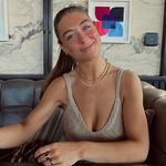 Profile Picture of Naoise Pepper (@tia.the.artist) on Instagram