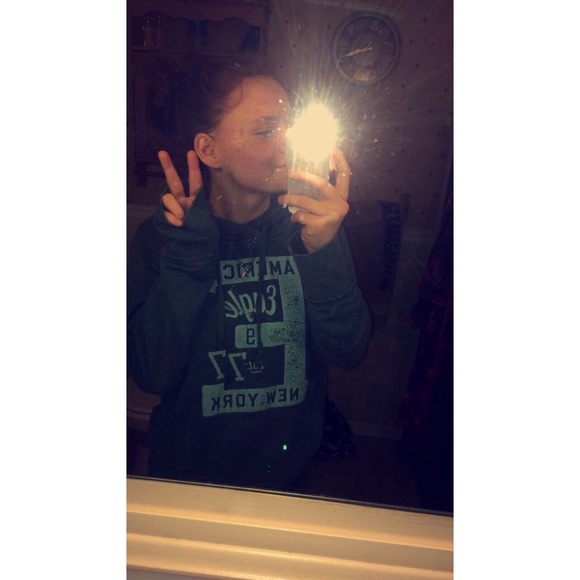 Profile Picture of Hailey Hanning (@haileydazed3) on Poshmark