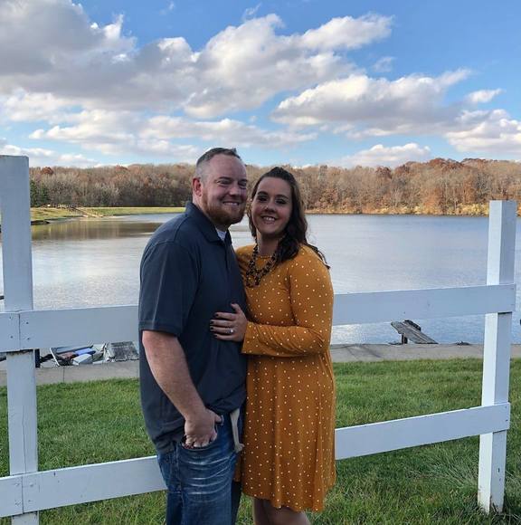 Profile Picture of Mandy James (@mjames6229) on Poshmark