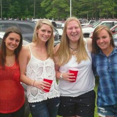 Profile Picture of Jenna Farmer (@jennafarmer) on Twitter